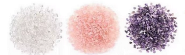 Bouteille cristal Harmonie Triple MoonRose avec quartz rose, quartz blanc et améthyste, visible en détail.