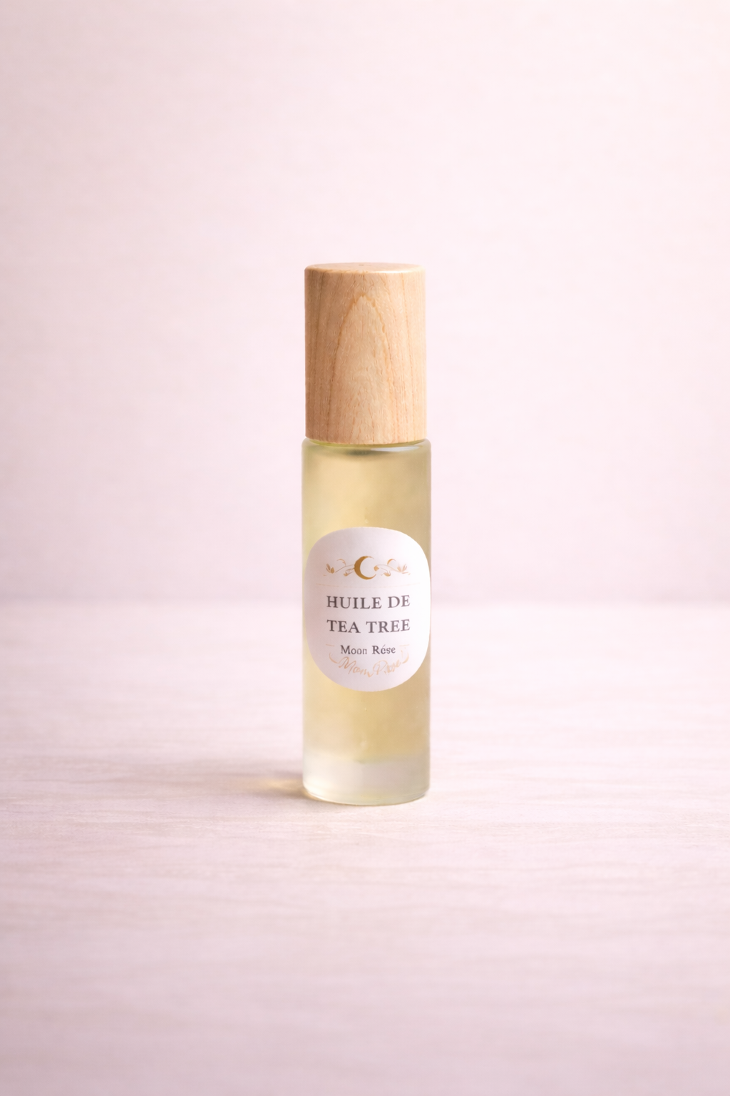 Roll-On Huile Arbre à Thé MoonRose pour le visage, 10 ml, huile essentielle en roll-on pour soin facial naturel.