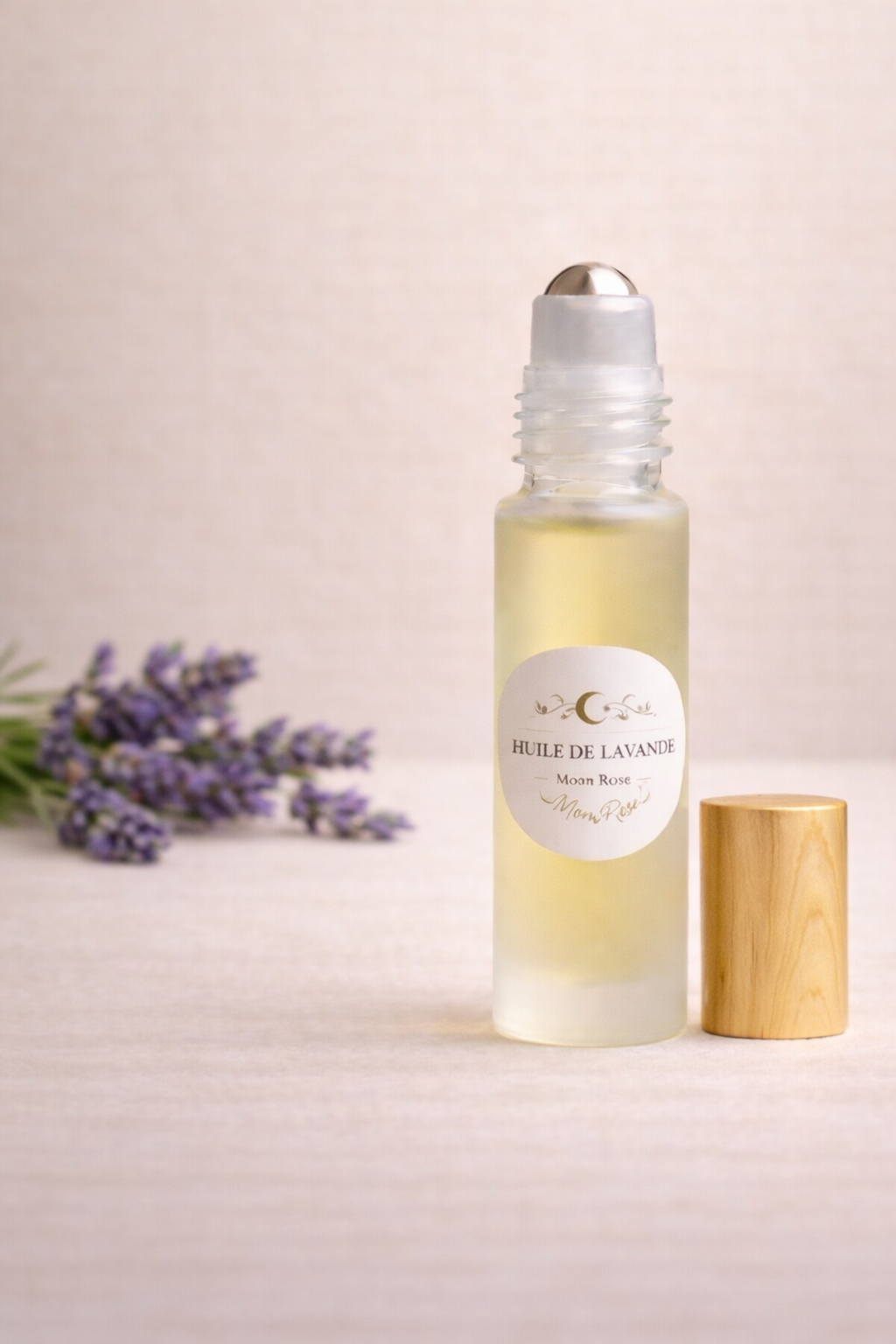 Roll-On Huile essentielle de Lavande MoonRose pour le visage, flacon de 10 ml, applicateur roll-on pratique et facile à utiliser